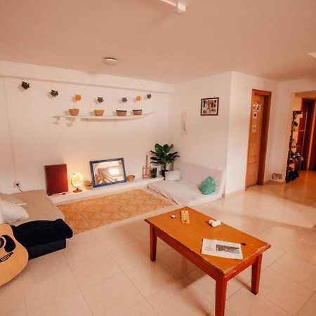 International Surf Camp Only Surf Hostel Corralejo Exterior photo
